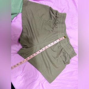 OGL shorts with 2 pockets